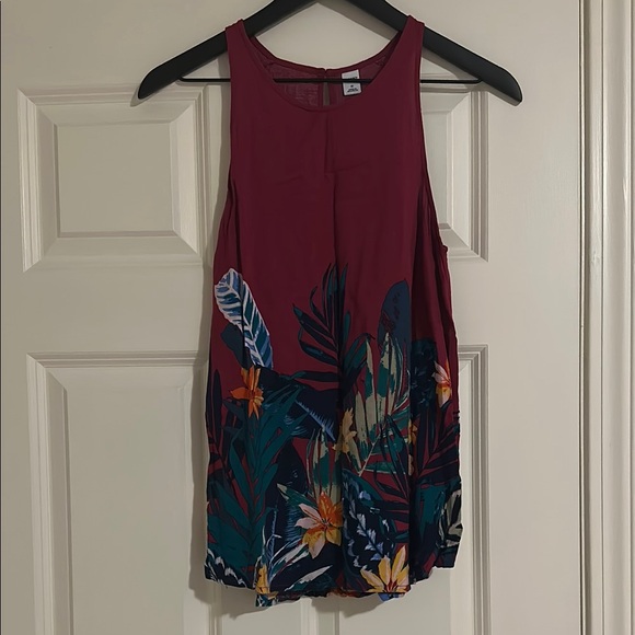 Old Navy Tops - Old Navy Burgundy Floral Tank Top